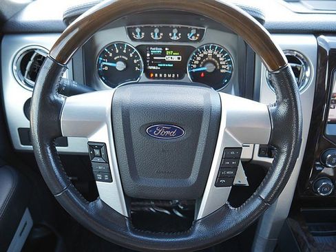 Used 2013 Ford F150 Platinum image 19