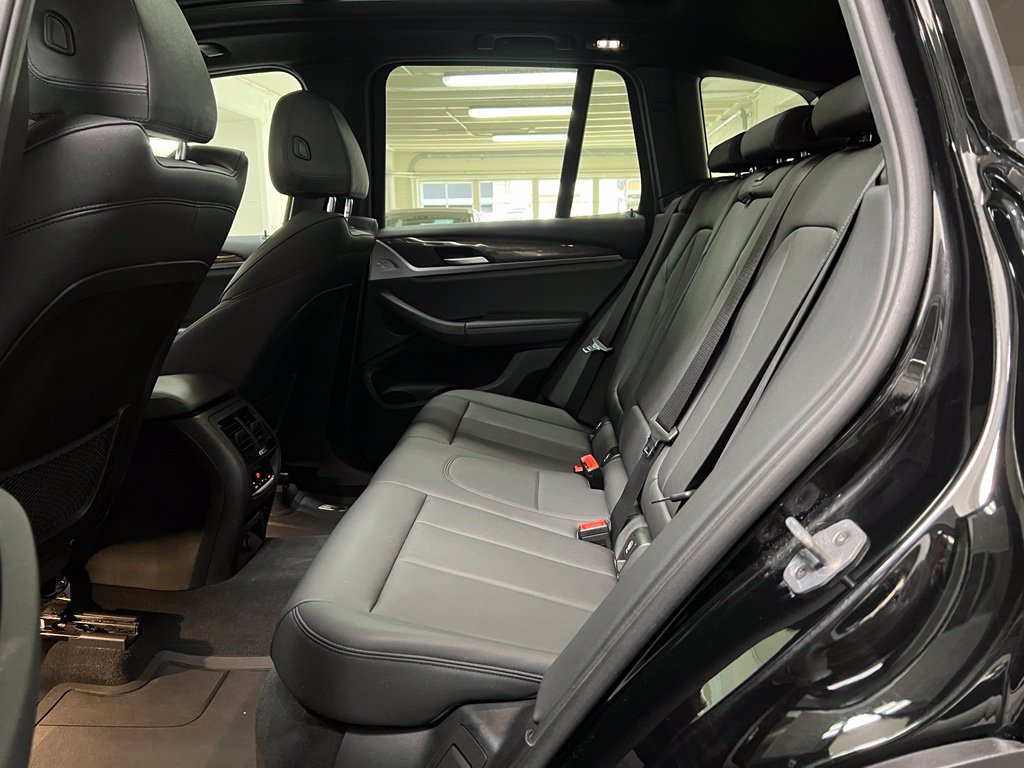Used 2019 BMW X3 xDrive30i w/ Driving Assistance Package AWD/4WD image 17