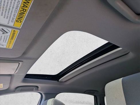 Used 2018 Honda CR-V EX image 16
