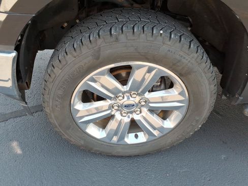 Used 2020 Ford F150 XLT w/ Equipment Group 302A Luxury AWD/4WD image 10