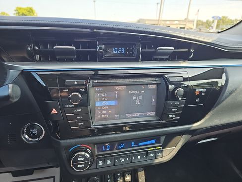 Used 2015 Toyota Corolla S Premium FWD image 24