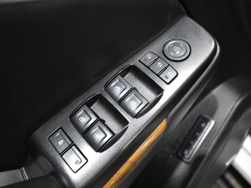 Used 2016 GMC Yukon Denali w/ Open Road Package image 16