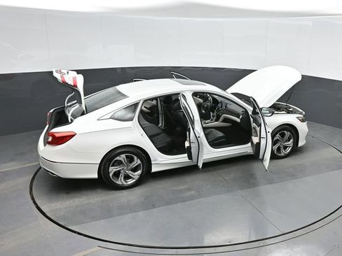 Used 2018 Honda Accord EX image 52