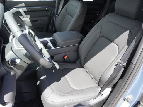 New 2026 Land Rover Defender 110 S image 20