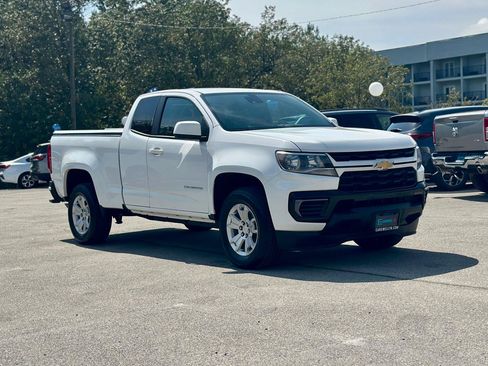 Used 2022 Chevrolet Colorado LT w/ Fleet Safety Package RWD image 16