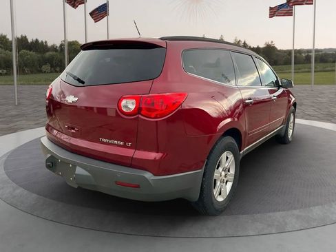 Used 2010 Chevrolet Traverse LT w/ Personal Connectivity Package image 7