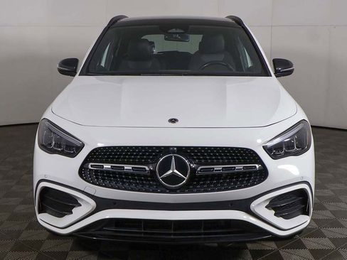 Used 2024 Mercedes-Benz GLA 250 4MATIC image 11