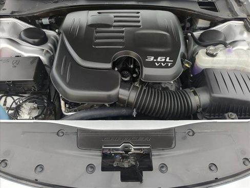 Used 2022 Dodge Charger SXT w/ Leather Interior Group image 24