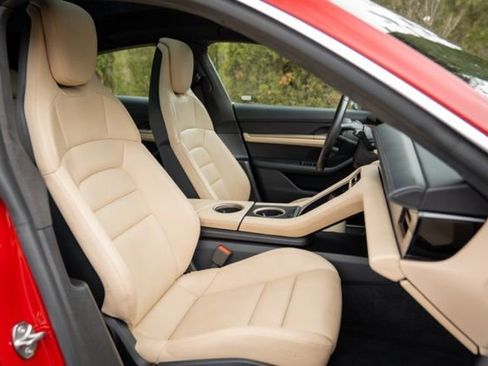 Used 2020 Porsche Taycan Turbo image 44