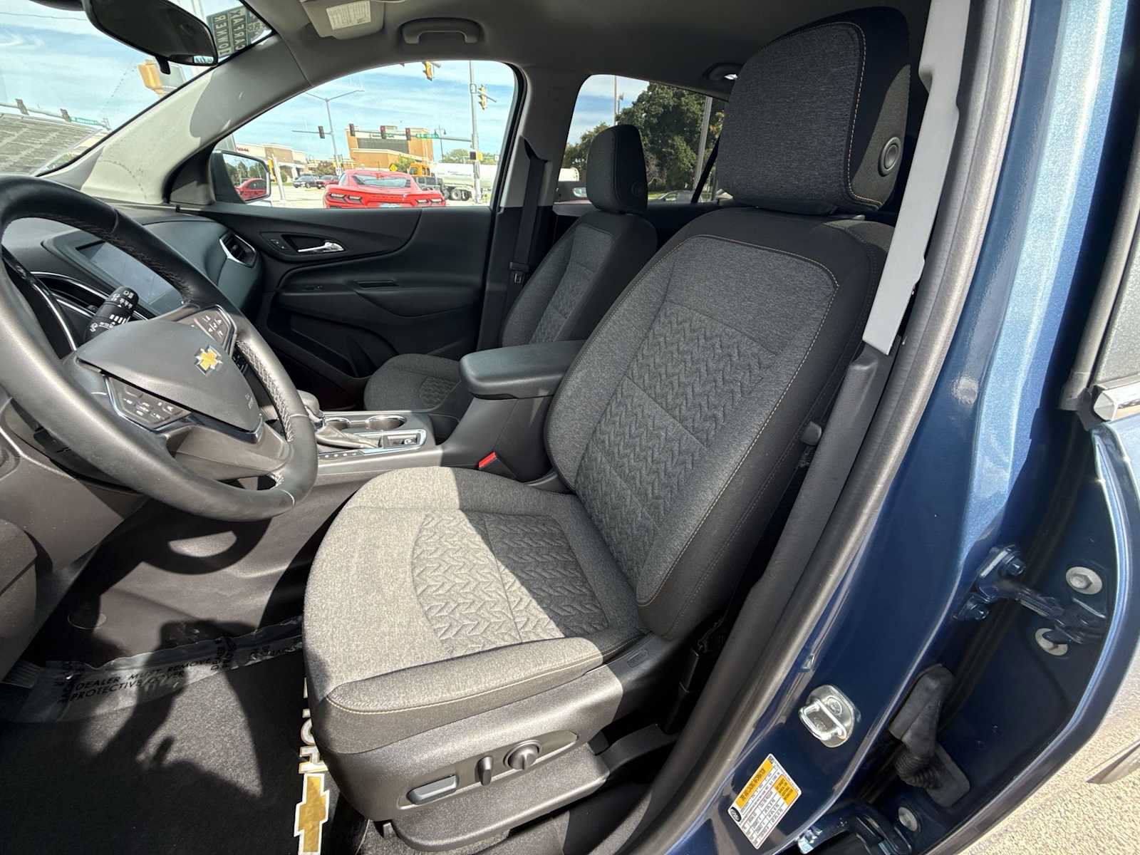 Certified 2024 Chevrolet Equinox LT FWD image 18