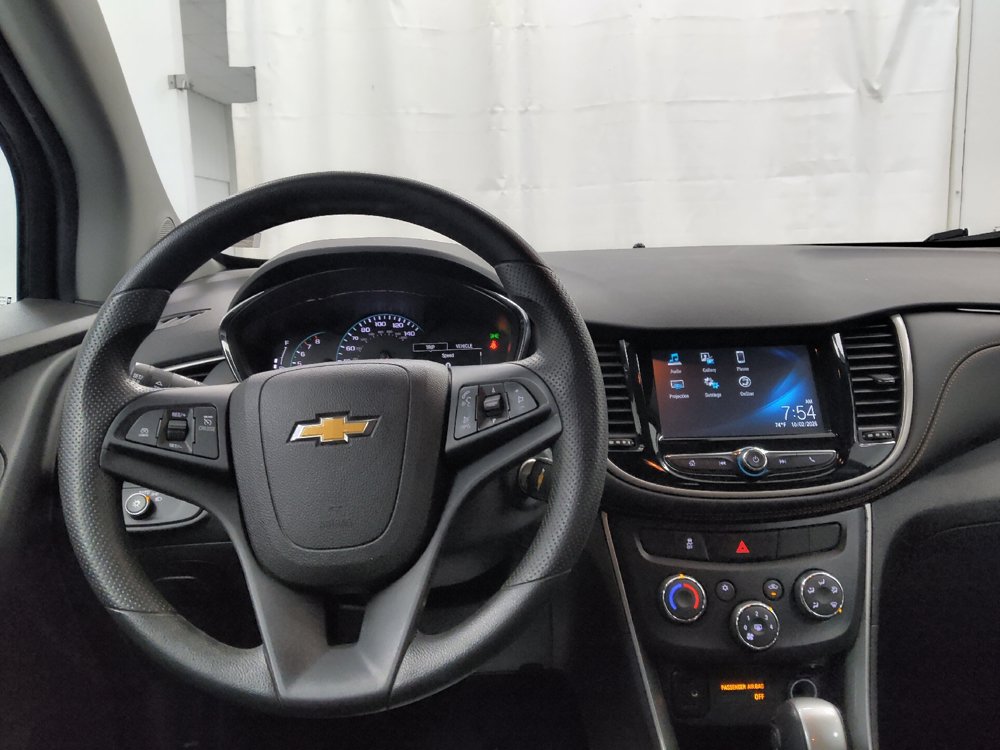 Used 2017 Chevrolet Trax LT FWD image 22