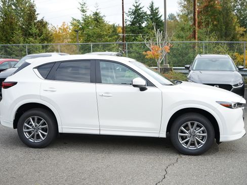 New 2025 MAZDA CX-5 AWD 2.5 S w/ Preferred Package image 8