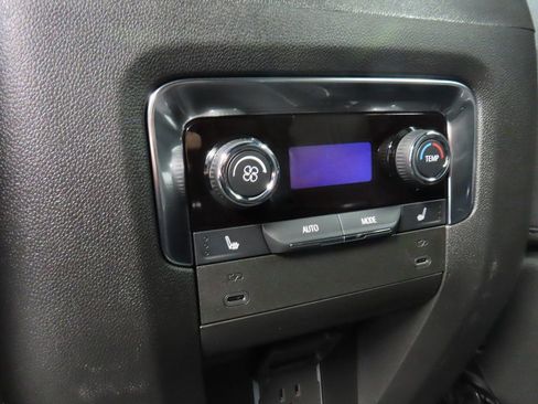 Used 2025 Chevrolet Suburban High Country w/ Sun And Tow Package image 11