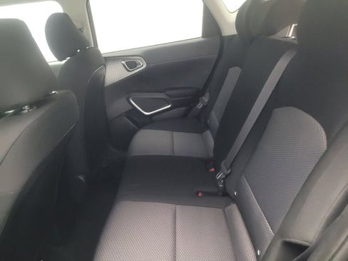 Used 2022 Kia Soul LX w/ Technology Package FWD image 18