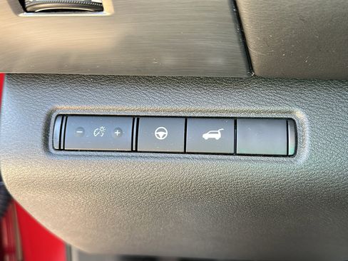 Certified 2025 Nissan Pathfinder SL image 13