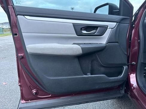 Used 2018 Honda CR-V LX image 16