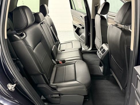 Used 2023 Volkswagen Atlas SE AWD/4WD image 12