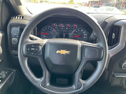 Used 2020 Chevrolet Silverado 1500 Custom w/ Custom Value Package image 28