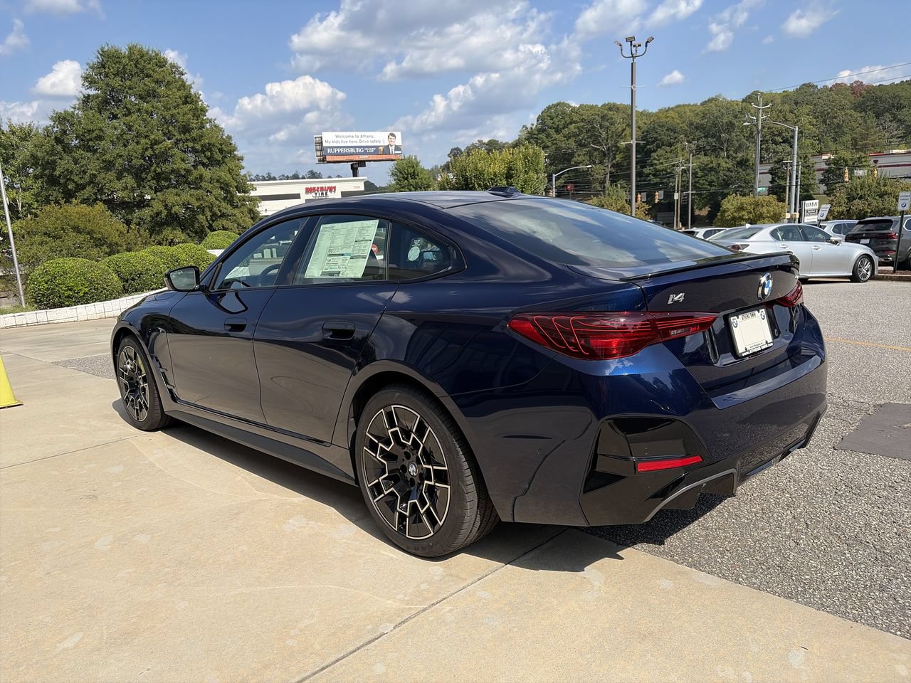 New 2026 BMW i4 eDrive40 w/ M Sport Package RWD image 6