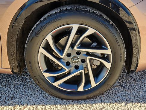 Used 2018 INFINITI QX30 Premium w/ Technology Package image 7