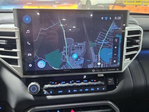 Used 2023 Toyota Tundra Platinum image 8