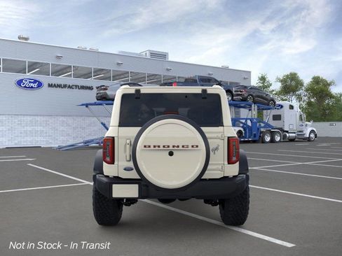 New 2026 Ford Bronco Outer Banks image 5