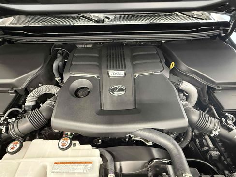 Used 2025 Lexus GX 550 w/ Accessory Package (Z1) AWD/4WD image 44
