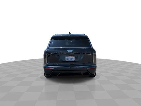 Used 2026 Cadillac Vistiq Platinum AWD/4WD image 8