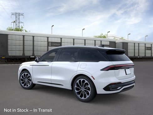 New 2026 Lincoln Nautilus Reserve AWD/4WD image 27