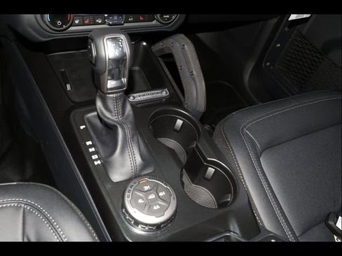 New 2025 Ford Bronco Badlands image 23