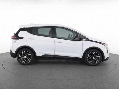 Used 2023 Chevrolet Bolt LT FWD image 8