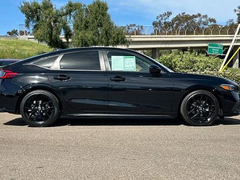 Used 2024 Honda Civic Sport image 4