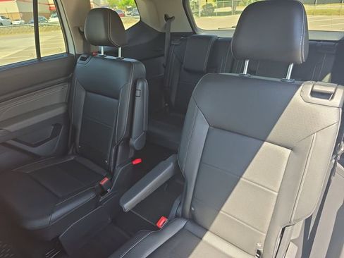 Used 2022 Volkswagen Atlas SE image 14