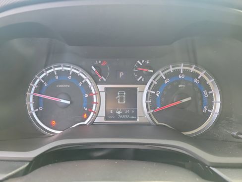 Used 2018 Toyota 4Runner SR5 image 24