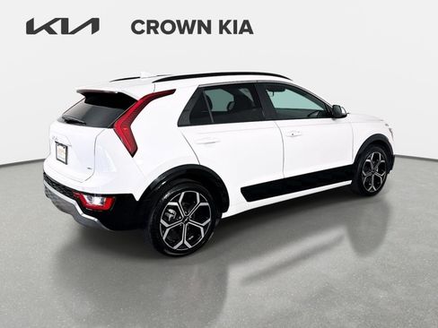 Certified 2023 Kia Niro EX Touring FWD image 5