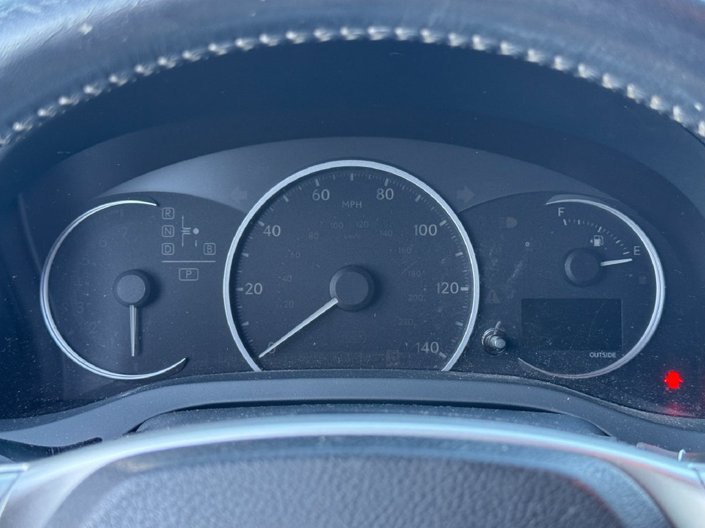 Used 2011 Lexus CT 200h Premium w/ Premium Audio Pkg FWD image 13