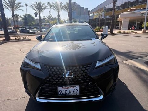Used 2024 Lexus UX 250h FWD image 3