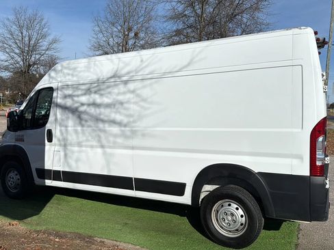 Used 2021 RAM ProMaster 2500 image 5