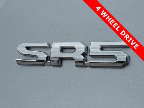 Used 2025 Toyota Tacoma SR5 AWD/4WD image 8