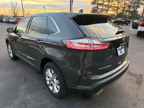 Used 2021 Ford Edge Titanium w/ Cargo Accessory Package FWD image 7