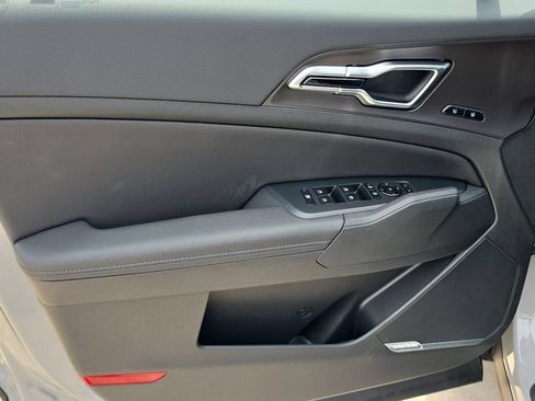 New 2026 Kia Sportage SX FWD image 18