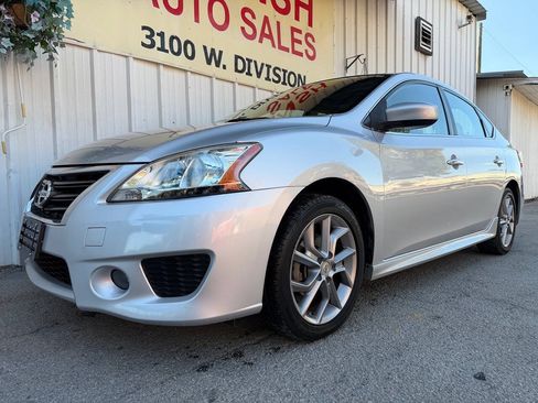 Used 2013 Nissan Sentra SR w/ Premium Pkg FWD image 7