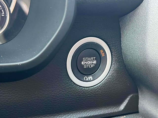 Used 2023 RAM 1500 Big Horn AWD/4WD image 12