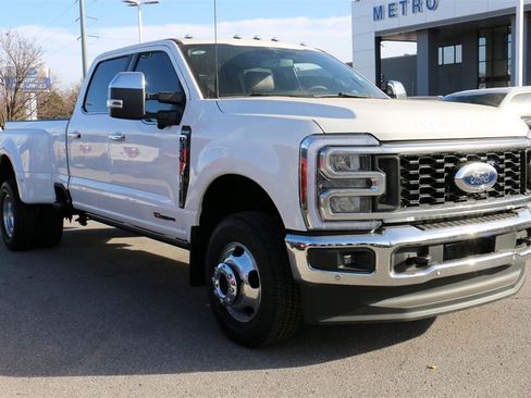 New 2026 Ford F350 King Ranch w/ Chrome Package image 4