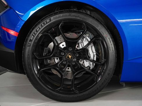 Used 2018 Lamborghini Huracan LP 580-2 image 24