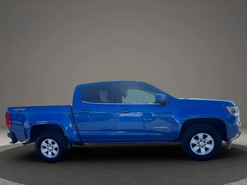 Used 2019 Chevrolet Colorado W/T w/ WT Convenience Package AWD/4WD image 4