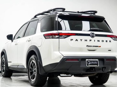 Used 2024 Nissan Pathfinder Rock Creek AWD/4WD image 10
