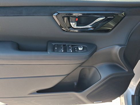 New 2025 Subaru Forester Limited image 8