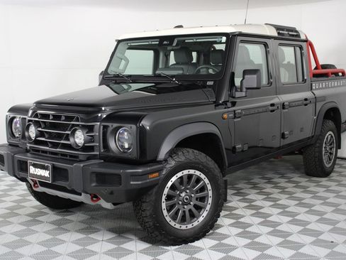 Used 2025 INEOS Grenadier AWD/4WD image 3