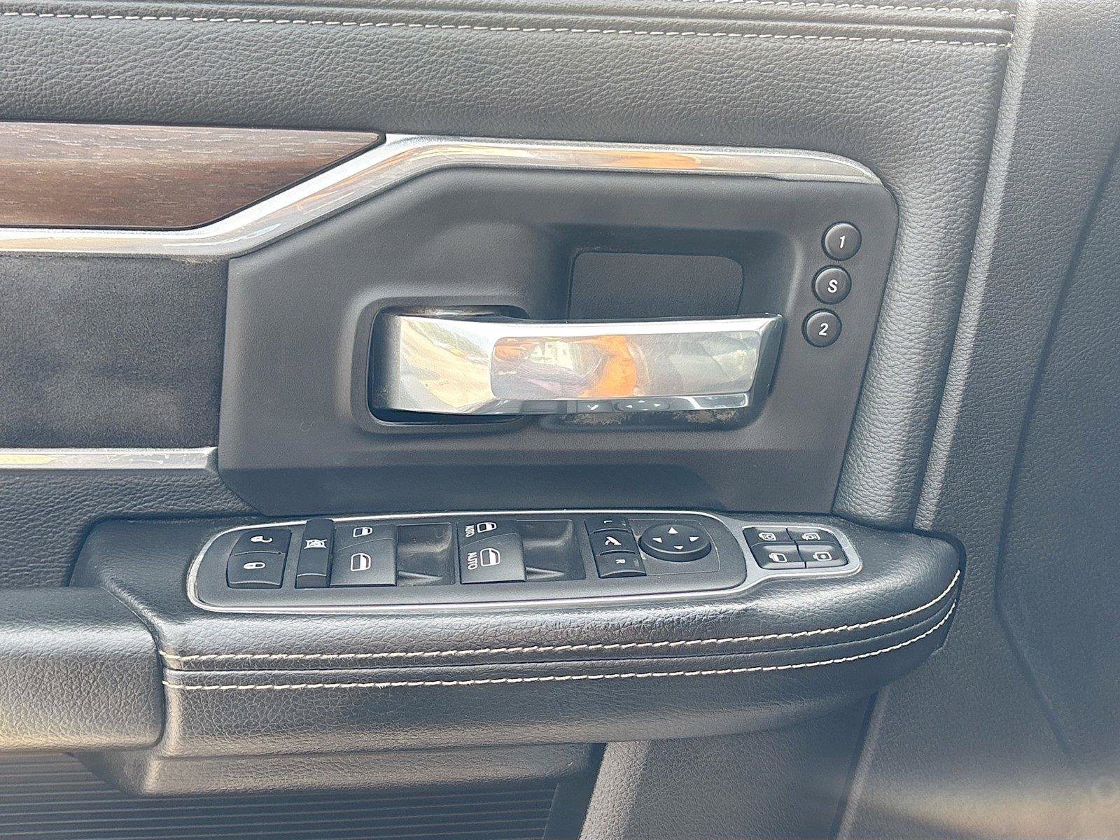 Used 2023 RAM 2500 Laramie AWD/4WD image 18